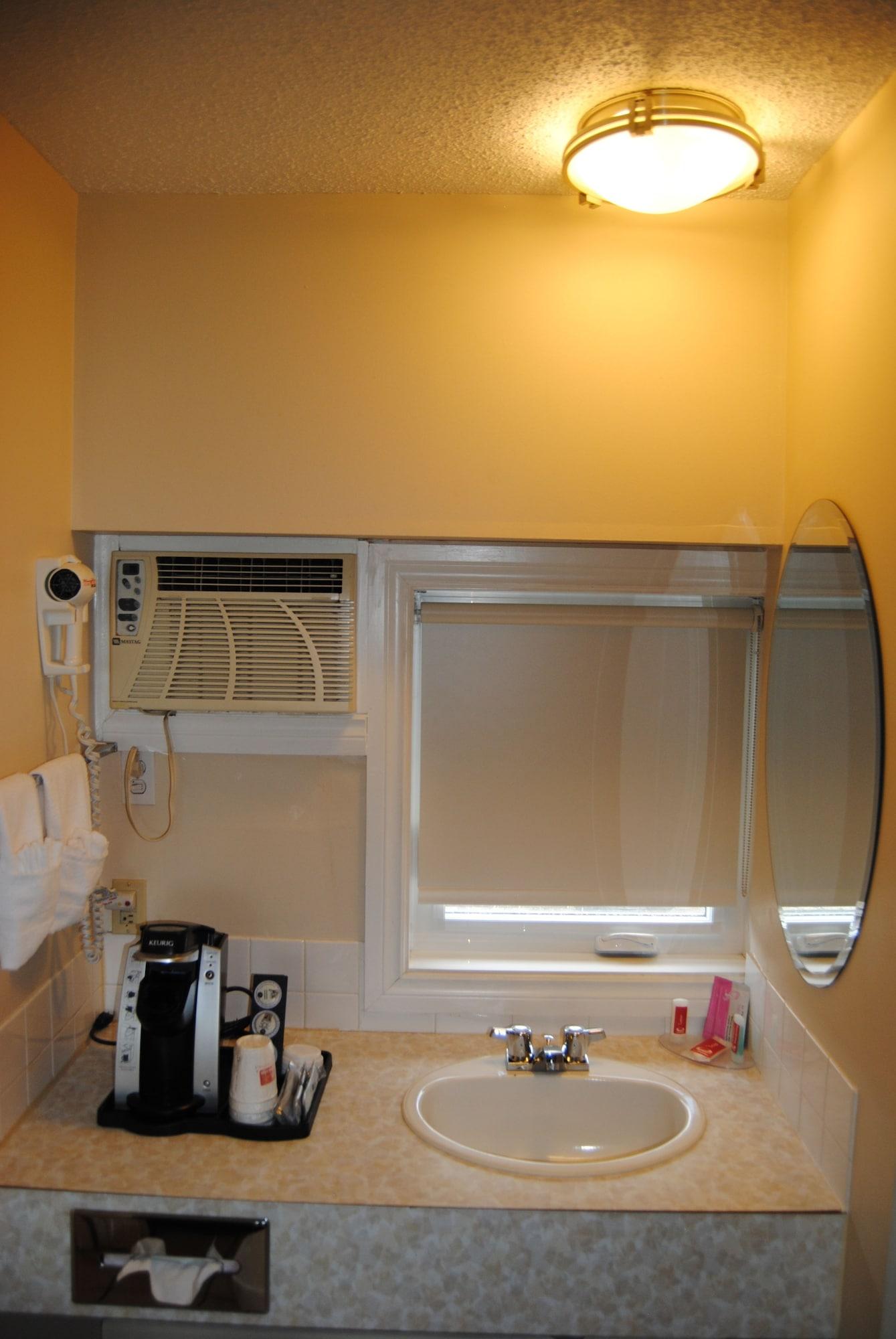 Economy Inn Edmonton Ngoại thất bức ảnh