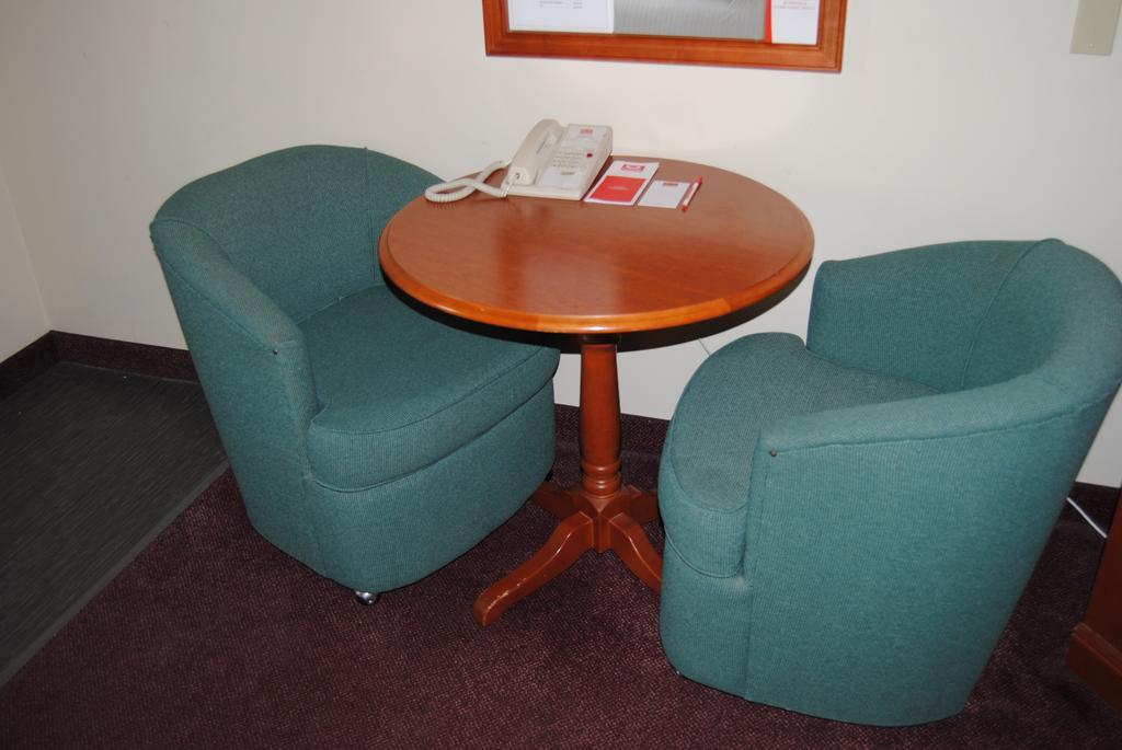 Economy Inn Edmonton Ngoại thất bức ảnh