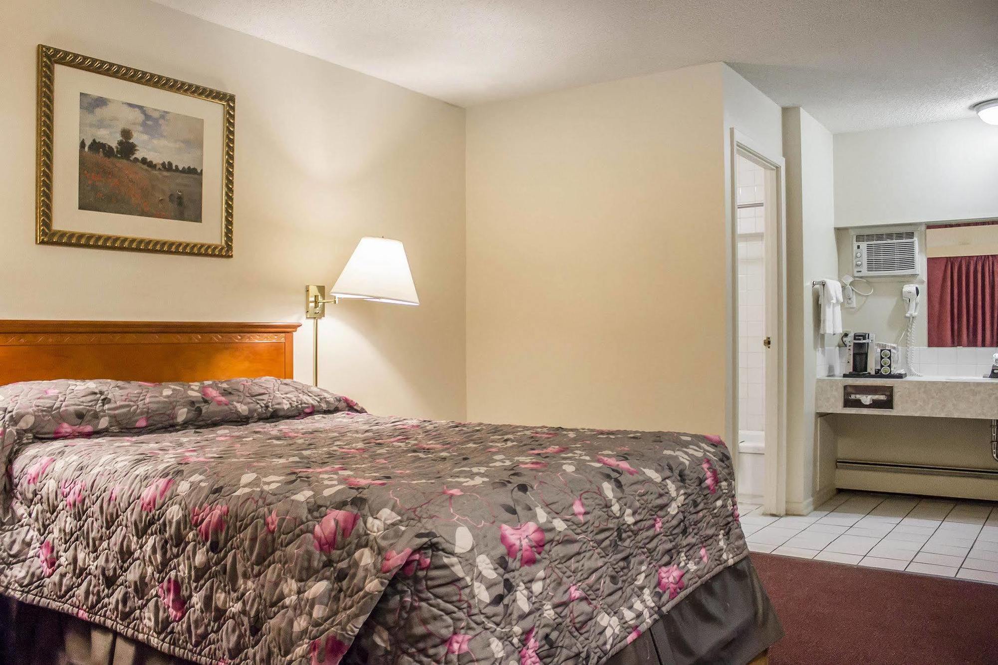 Economy Inn Edmonton Ngoại thất bức ảnh